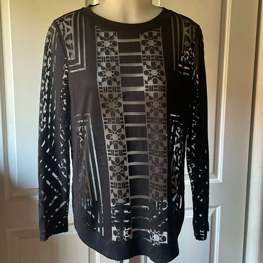 Burn Out Geometric Design Long Top